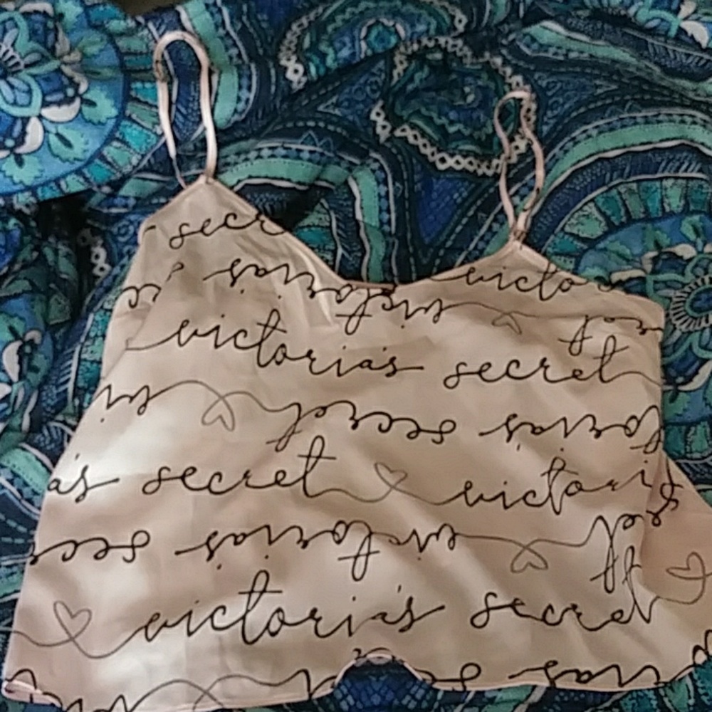 VS Pink and M Black Cami/Sleep top NWT